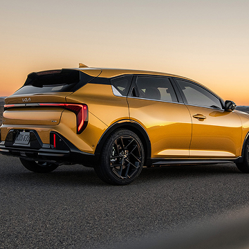 Floating roof design shown on the GT-Line Turbo.