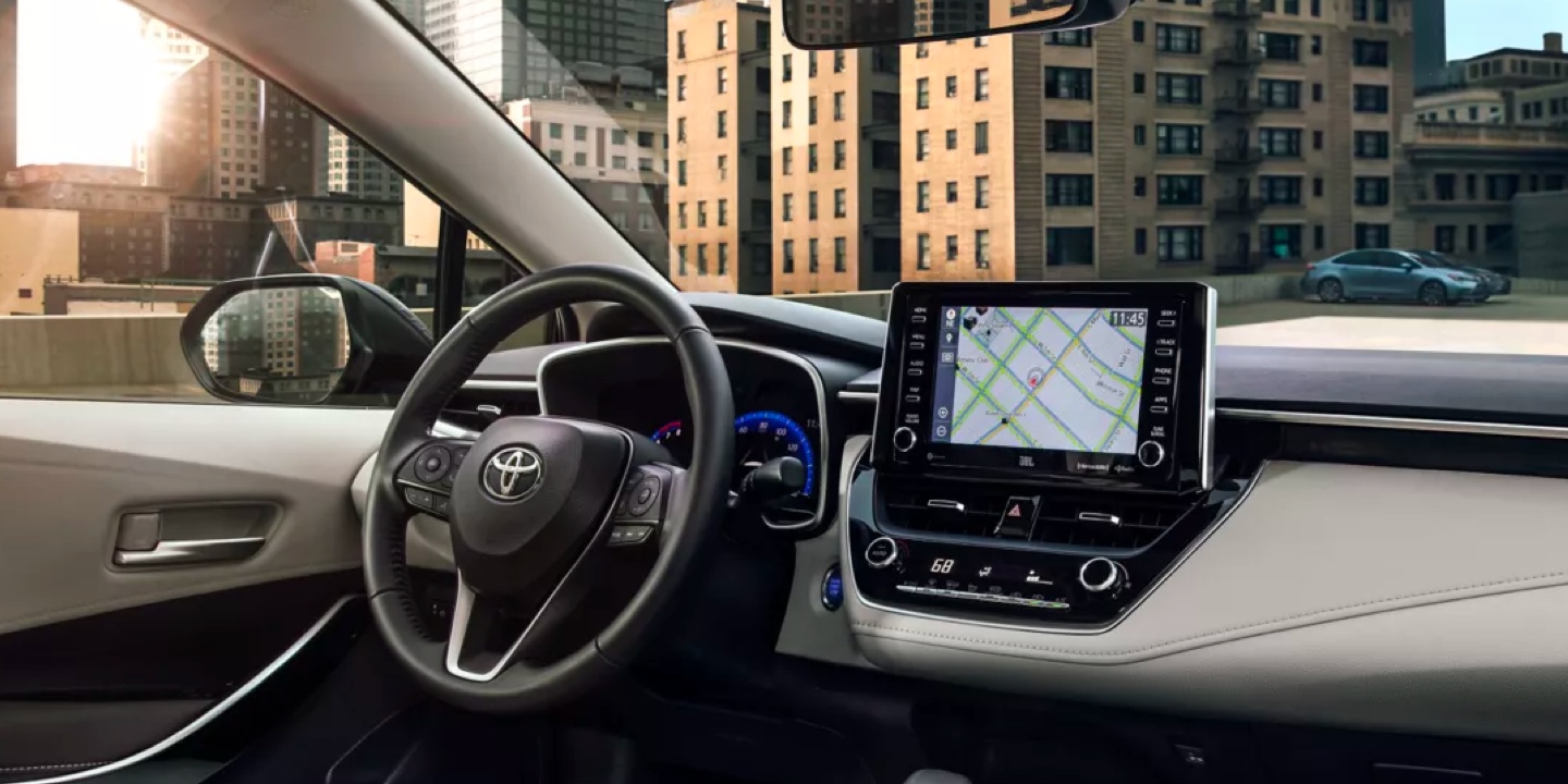 2025 Toyota Corolla LE photo 5