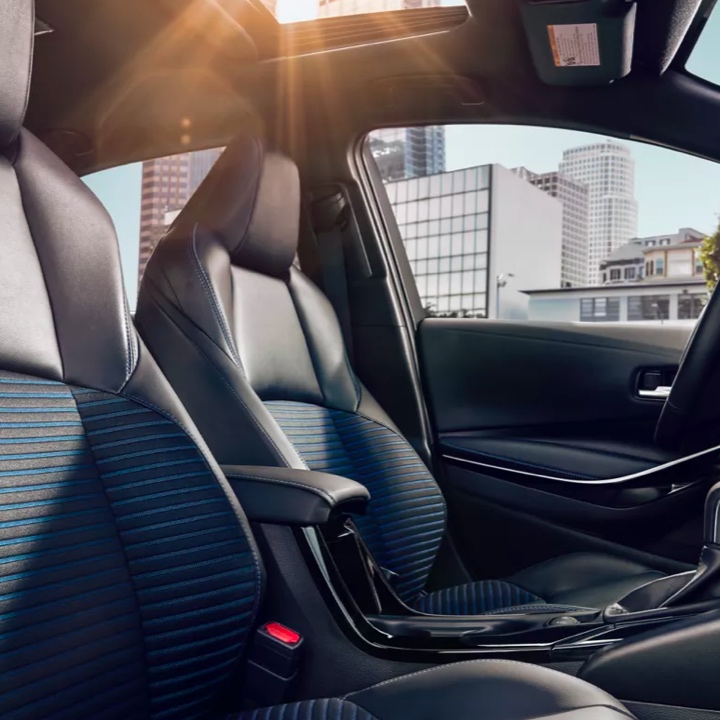 2025 Toyota Corolla LE photo 6